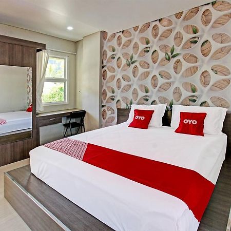Capital O 91384 Rintaka Residence スンギギ エクステリア 写真
