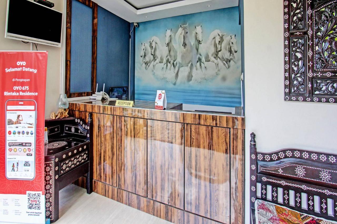 Capital O 91384 Rintaka Residence スンギギ エクステリア 写真