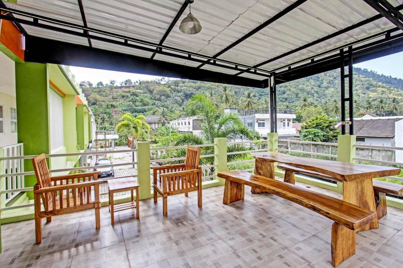 Capital O 91384 Rintaka Residence スンギギ エクステリア 写真