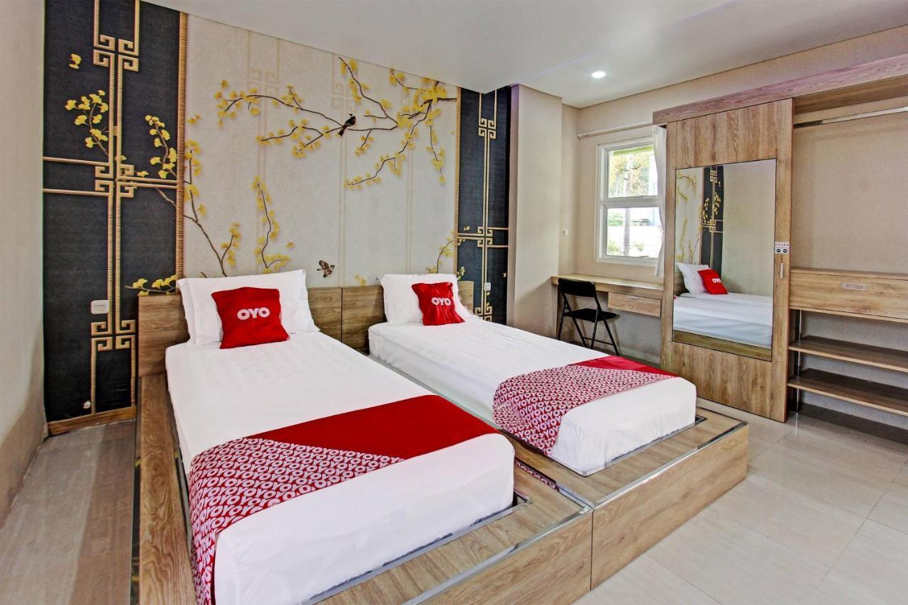 Capital O 91384 Rintaka Residence スンギギ エクステリア 写真